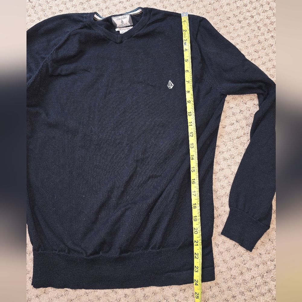 Volcom sweater - Picture 5 of 8